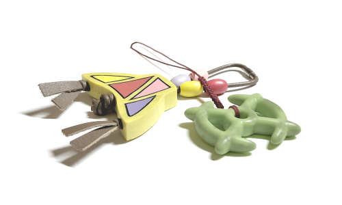 挿絵：島巡りの証と身代わりお守り